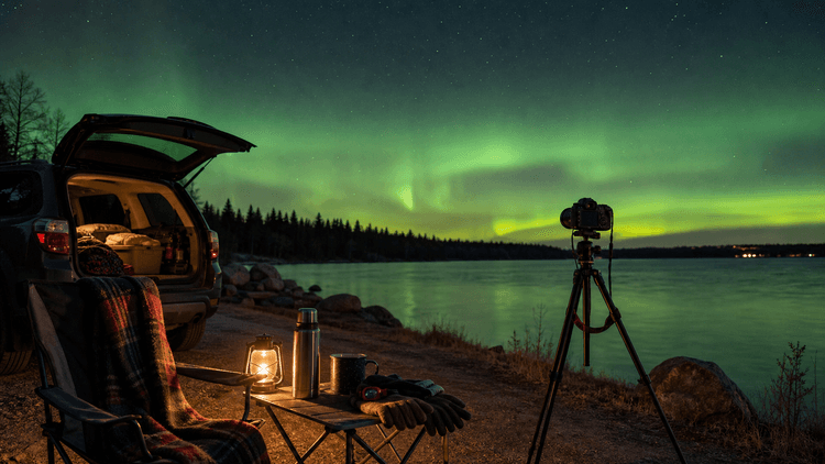 Red-light headlamp trend 2026: 10 exact models for aurora viewing